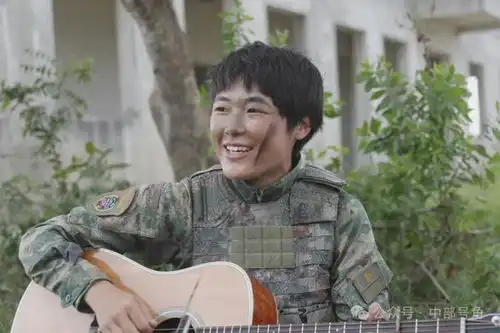 东非演兵场上的铿锵玫瑰
