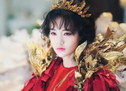 捧不红的李一桐5年当了15次女主,观众对她却丝毫没有记忆点
