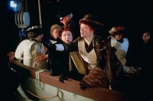 细野正文泰坦尼克号的幸存者,余生受尽唾骂,死后才真相大白