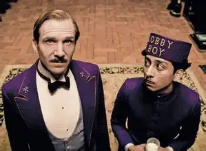 布达佩斯大饭店消逝欧洲的精美切片