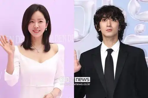 韩国知名女星,官宣恋爱,男友小10岁,又一对明星情侣诞生