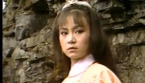 11版任盈盈,谁撑得起容貌绝色如仙人白玉,谁在凑数硬演