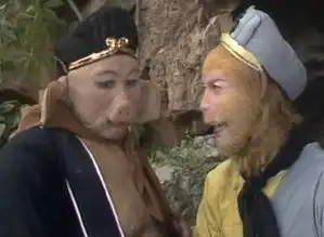 六小龄童晒旧照为二师弟庆生网友那版西游记是童年最深的印象