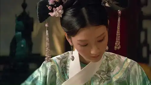 甄嬛传甄嬛得知浣碧要把瑛贵人送进宫,为什么立马就吓得脸色变了
