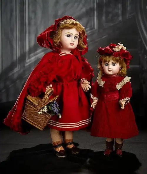 身价过亿的名媛,选择和1000个娃娃过一生