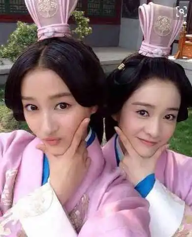 95后四小花旦,关晓彤成领军人物,宋祖儿欧阳娜娜旗鼓相当
