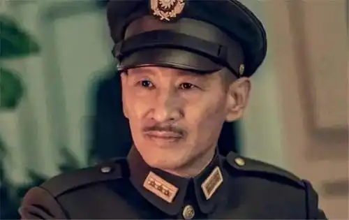 白崇禧那么碍事,为啥蒋介石不敢撤掉他让宋希濂入局淮海战役
