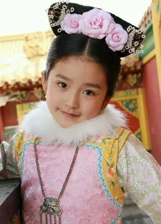 有人入股小芈月吗02年的实力小花,跟林青霞长得也太像了
