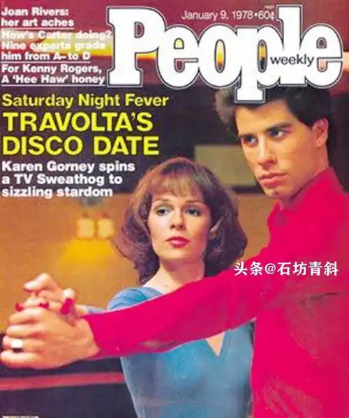 回归角色,只在柜中载歌载舞的约翰特拉沃尔塔