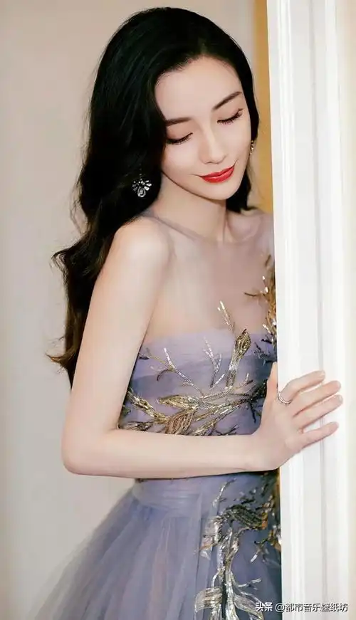 杨颖高清时尚穿搭美图壁纸
