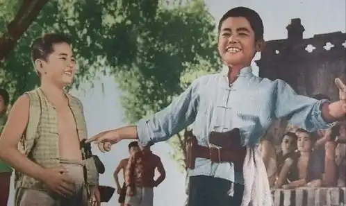 小兵张嘎从懵懂少年到战士,通过其成长故事展现时代精神