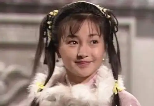 演神雕侠侣郭襄走红,32岁却患精神病退圈,如今做护士帮他人
