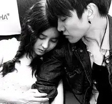 泰版浪漫满屋大结局迎来完美吻戏mike与aom私下粉红大回顾图
