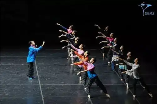 闪闪的红星丨主创说从排练厅到舞台
