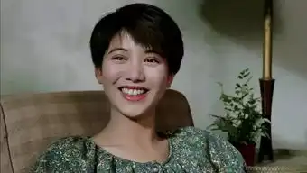 47岁港姐再成人母肚子凸凸疑似有喜前港姐冠军让大家开心一下