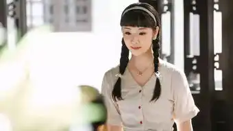 杨幂旗下7位艺人都是腿精曾经的美腿no.1迪丽热巴也甘拜下风