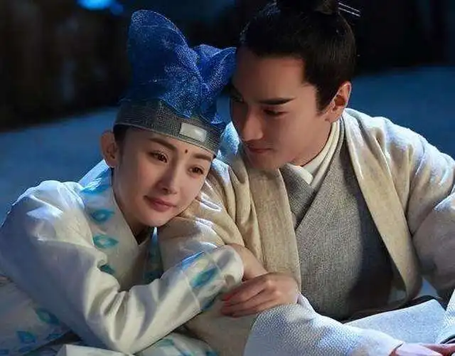 夜华素素再聚杨幂这样望着赵又廷
