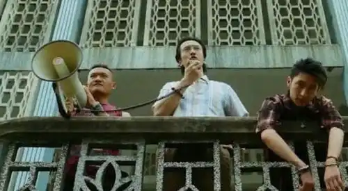 孤注一掷只能算半部好片
