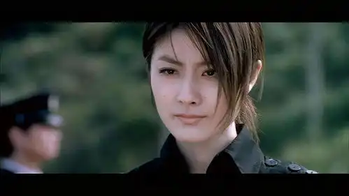 陈慧琳48岁未见老,身材仍似少女,出身豪门却曾等老公浪子回头
