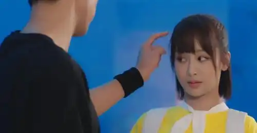 蜜汁炖鱿鱼先导片花出炉,男主角给杨紫系鞋带,她一脸的幸福