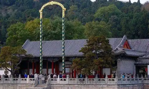 慈禧太后为了颐和园的两根柱子,每年花费1740万,它到底能干嘛
