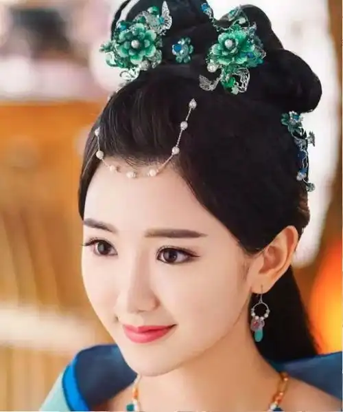 吸血鬼父亲集体作妖的季节到了,中外人渣都是一个样啊