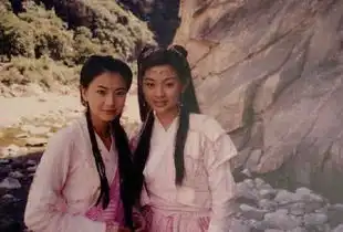 组图小昭陈秀丽再晒倚天片场照徐锦江穿背心身材壮硕