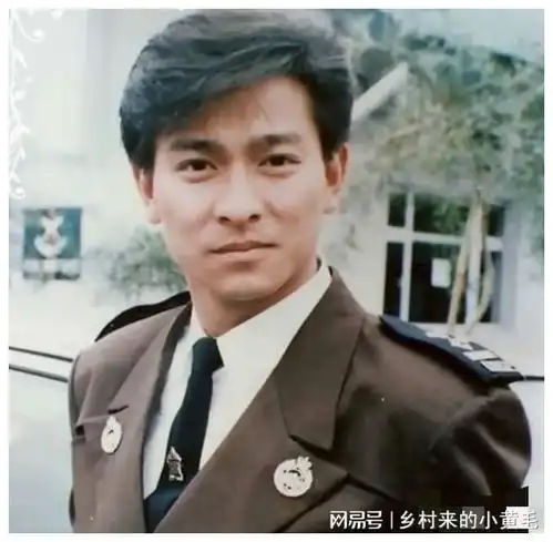 周润发一句逆耳忠言,成就一代巨星刘德华
