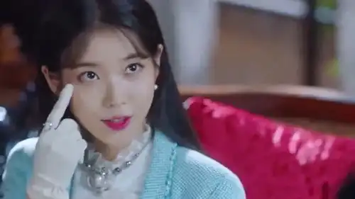 德鲁纳酒店iu李知恩可盐可甜,小姐姐气场十足