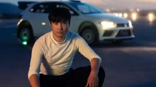 19年新春档厮杀残酷成龙吴京强势来袭,它保底票房28亿
