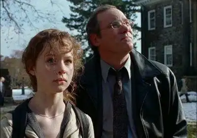 风雨哈佛路只有在逆境中有坚持的毅力,才能获得成功