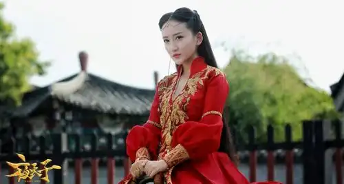 新剧夜天子开播,徐海乔演技获赞,女主夏莹莹太美了
