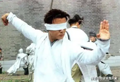 金庸笔下此人被高估,他从没当过天下第一,却被视为全书第一高手
