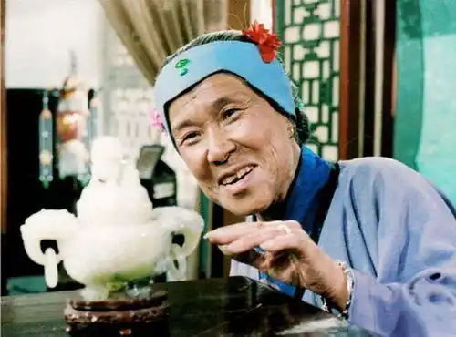 谭德晶红楼梦零度视角的运用
