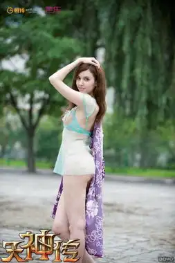 泷泽萝拉街头披薄纱内衣公然调戏屌丝罪大恶极
