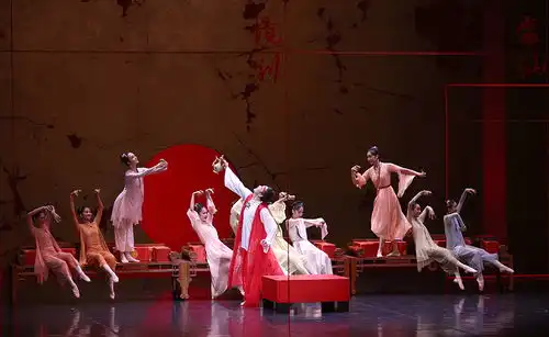 芭蕾舞剧红楼梦在乌鲁木齐精彩上演