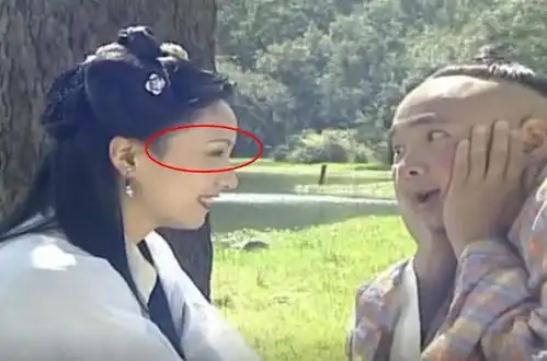 春光灿烂猪八戒小龙女的眼睛是泉眼,剧中早有多处伏笔了

