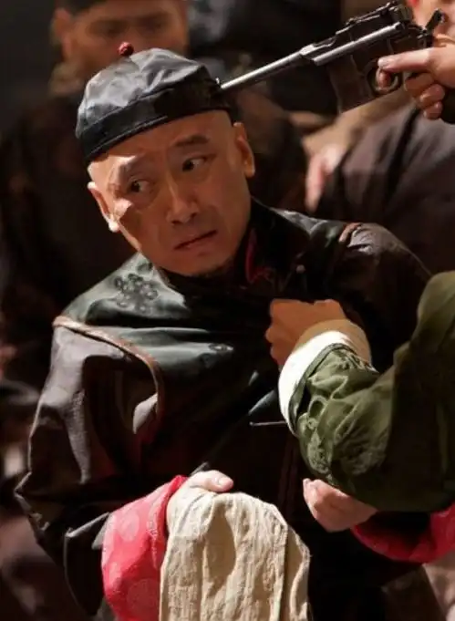 山海情中隐藏老戏骨,他是孙守义他是张书记,堪称最佳男配角
