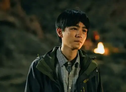 易烊千玺与王俊凯和王源拉开差距了吗其实王俊凯应该换路线