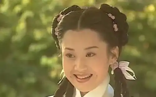 这些明星的骨相奇佳,年轻时不出彩,老了反而美貌开挂