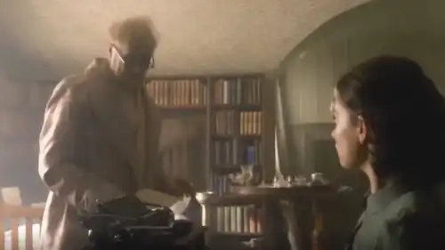 至暗时刻,丘吉尔对美女大吼大叫,美女受到了委屈
