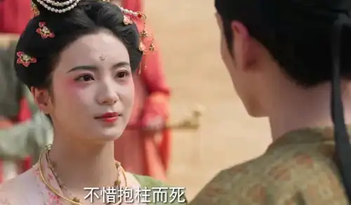 国色芳华张雅钦被群嘲颜值崩塌,卷事业不恋爱脑,她能火吗
