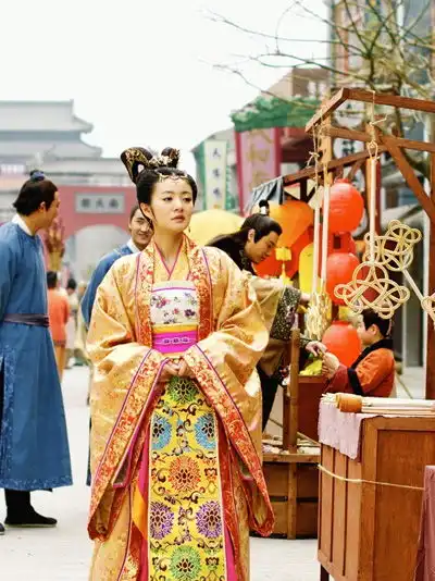 消费了帝王消费后宫,接下来呢1
