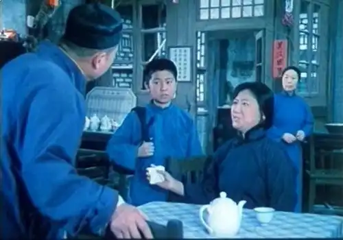 茶馆如何写出这样一个故事
