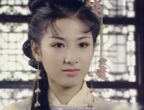 娱乐圈中老死不相往来的明星,杨幂刘亦菲上榜,他俩最可惜