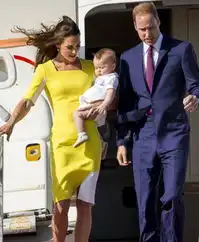 娱乐24小时热图小兵张嘎扮艺妓网友毁童年