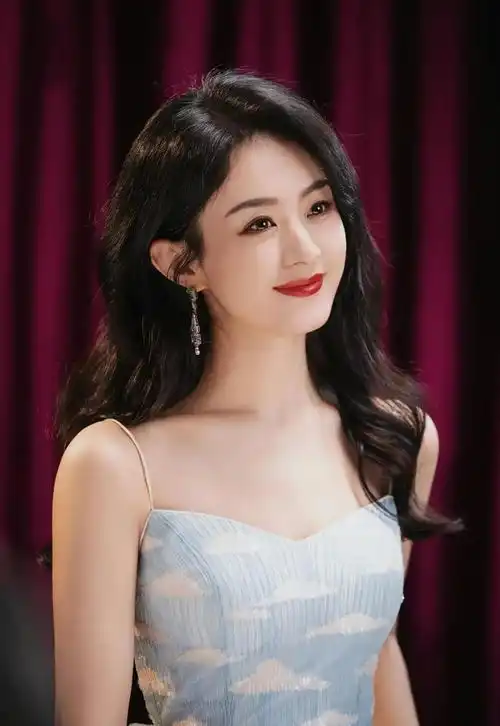 明星赵丽颖壁纸
