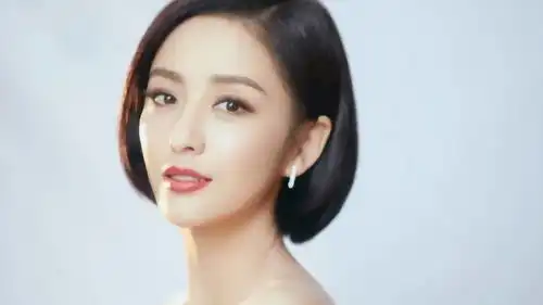 佟丽娅古装薄纱曼舞倾国倾城,引人叹从此君王不早朝,回眸惊艳