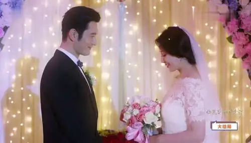 男一抛弃妻子,男二冤大头你迟到的许多年只是用爱情粉饰太平