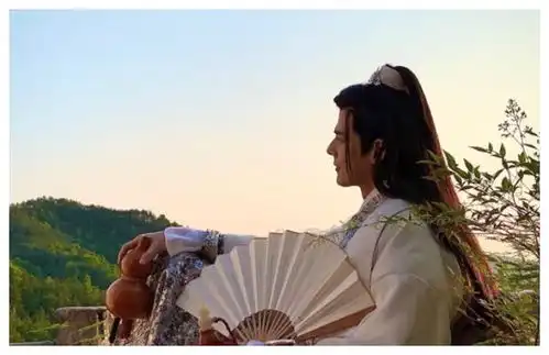 盗帅楚留香结束拍摄,男主颜值不输张智尧,不追真的会后悔

